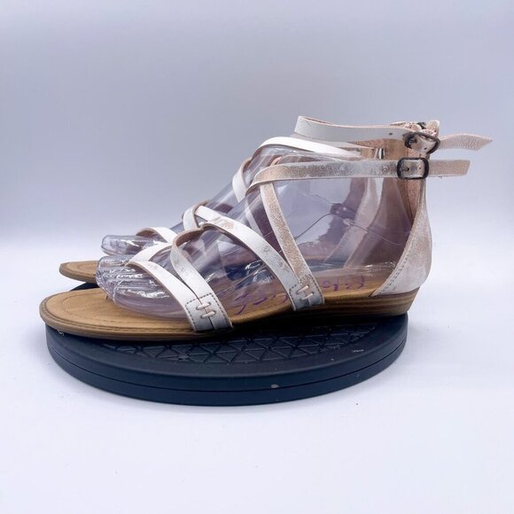 Blowfish Malibu Strappy Gladiator Flat Sandals Zip Back Women's Size 8.5 - Picture 2 of 9